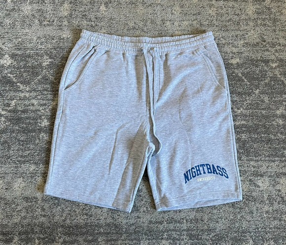 Night Bass University Mens XL Sweatshirt Shorts Set Gray Warm New J9 - Picture 3 of 12